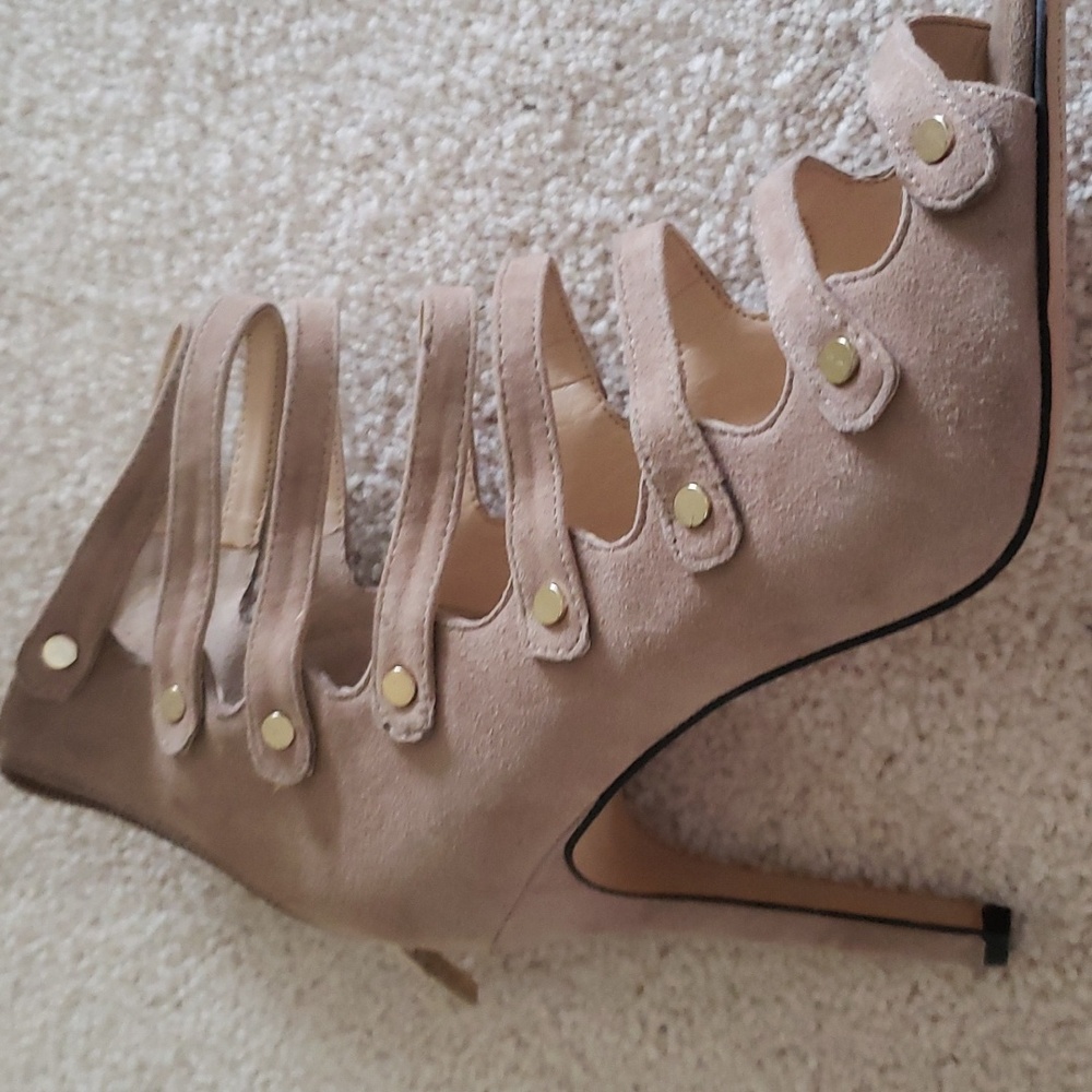 Vince Camuto gold and tan heel size 7M 37 NWOT 4 " heels - Picture 8 of 11